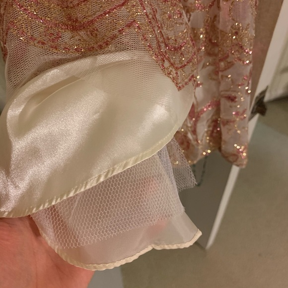 Juniors Whimsical Dress with Sparkle Design - Picture 8 of 8